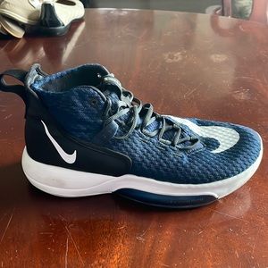 Nike volleyball shoes